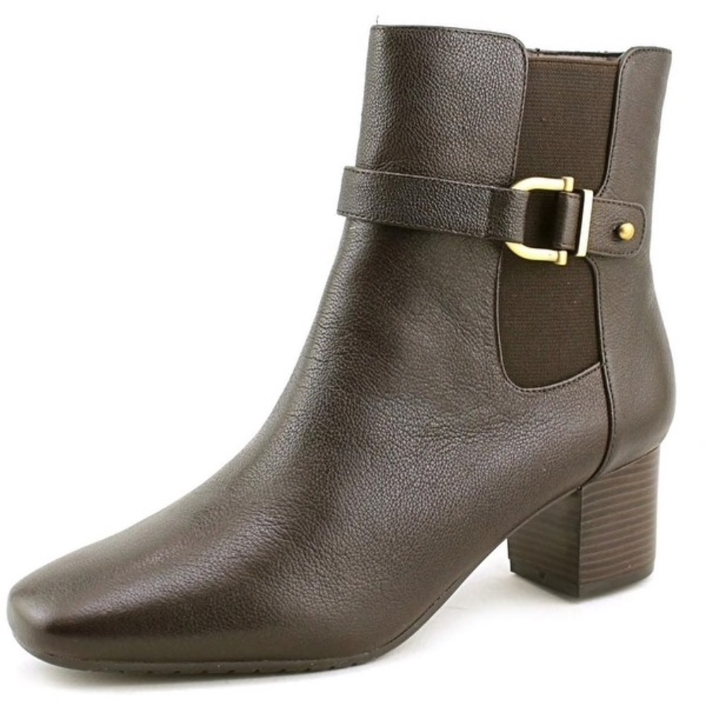 Stylish Bandolino Lorillard Leather Ankle Boots